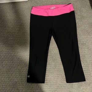 Under Armor Size Medium Capri